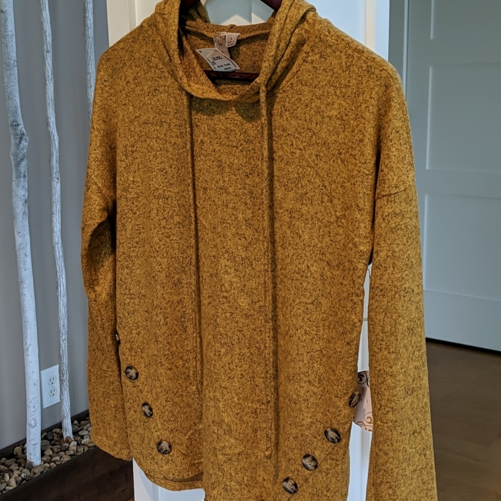 NWT!!! Misia Lightweight Hooded Sweater, Size S